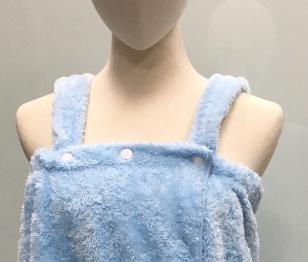 Shower Wrap with shoulder straps 3