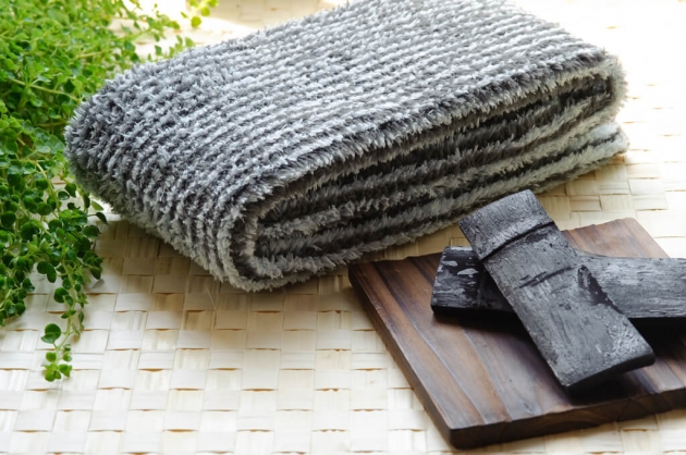 Bamboo Charcoal Towel 1
